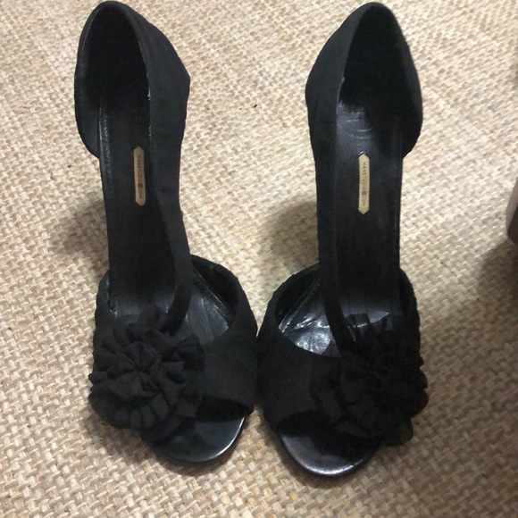 Women’s size 8 formal shoes - Picture 1 of 3